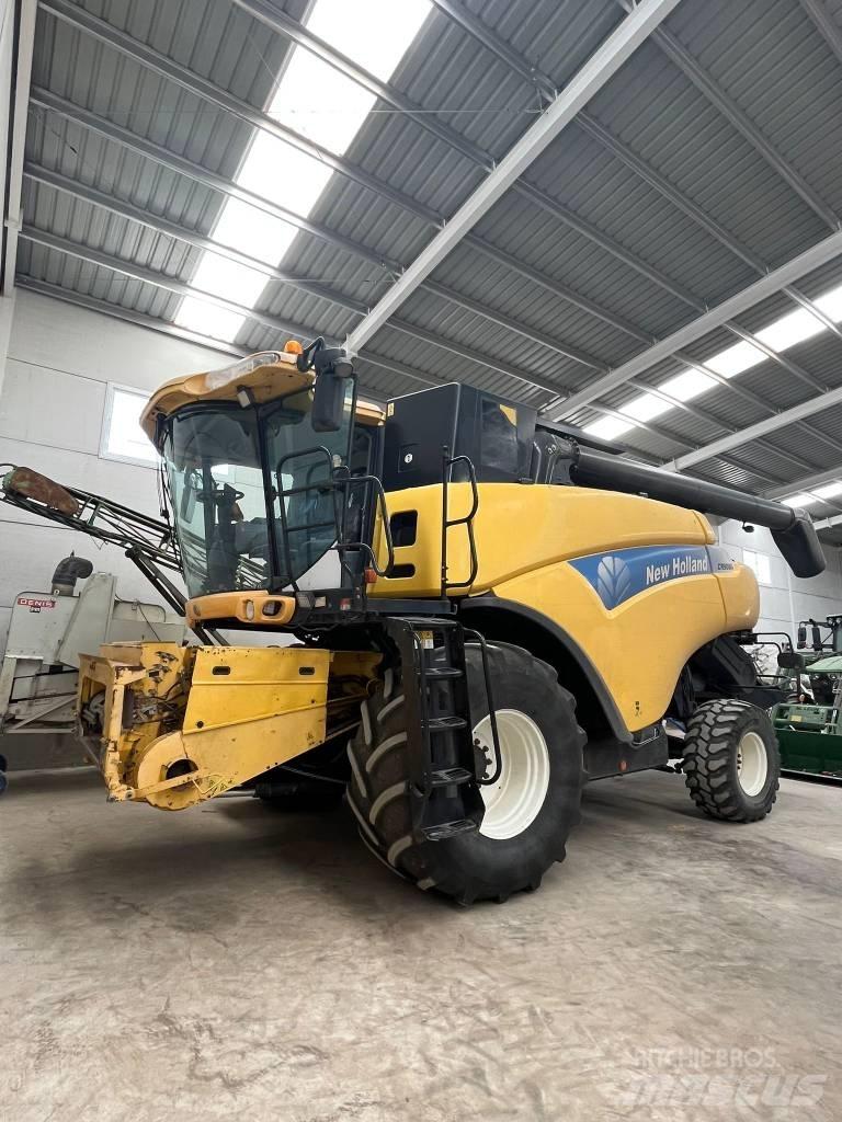 New Holland CR 9080 Kombajni