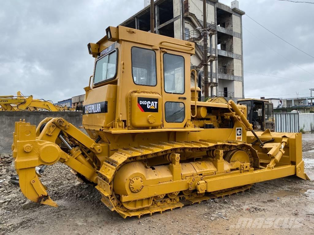 CAT D 6 D Buldožeri gusjeničari