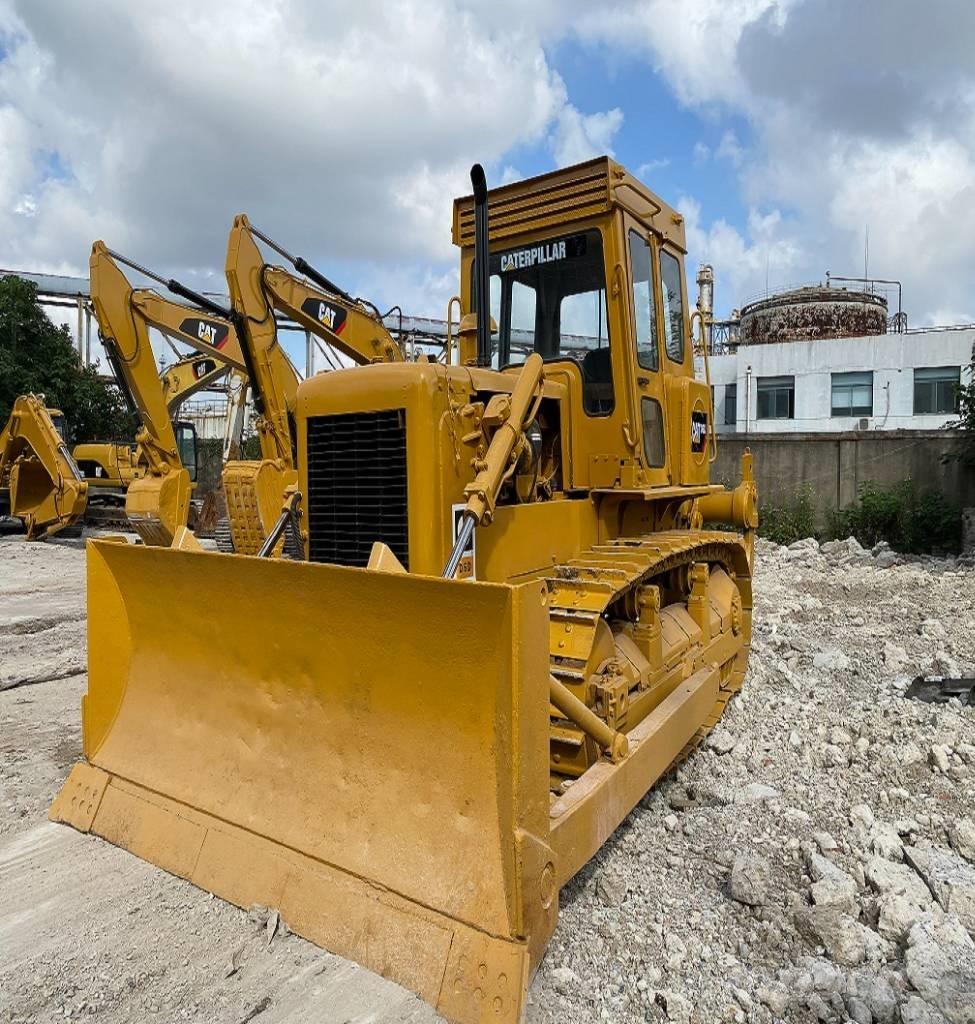 CAT D 6 D Buldožeri gusjeničari