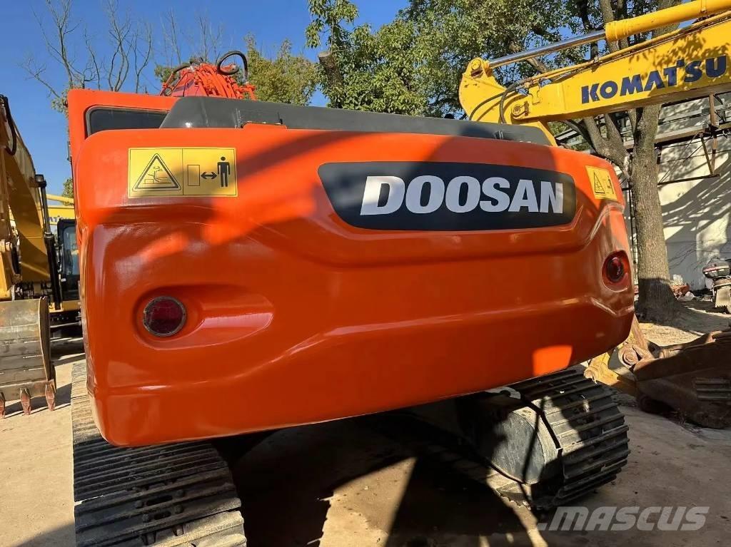 Doosan DX225LC-9C Bageri gusjeničari