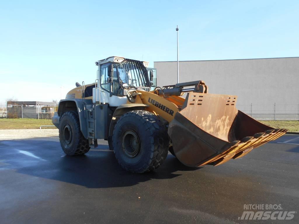 Liebherr L 586 Utovarivači na kotačima