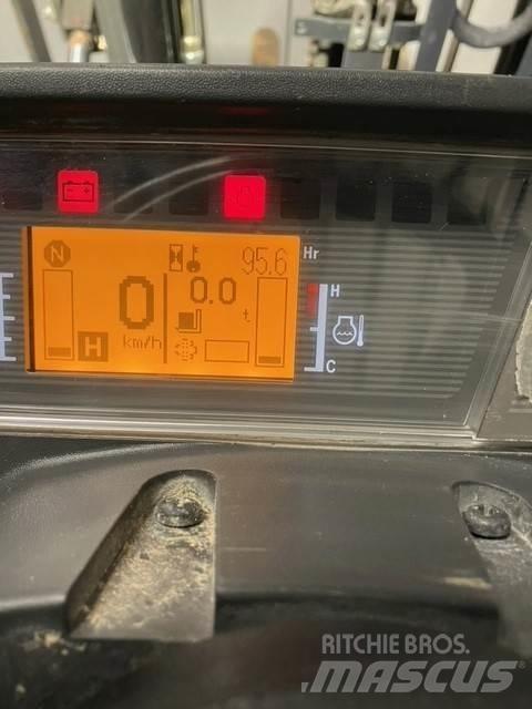 Mitsubishi FD25N3 Dizelski viličari
