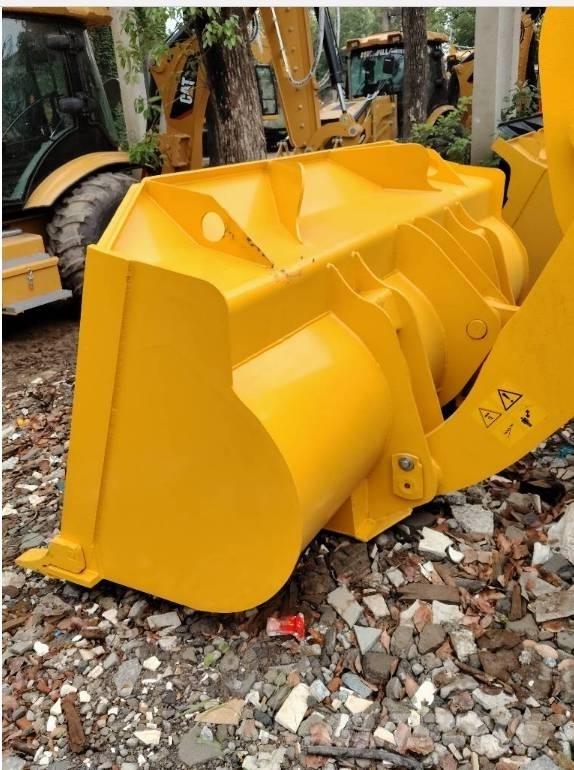 Komatsu WA 320-5 Utovarivači na kotačima
