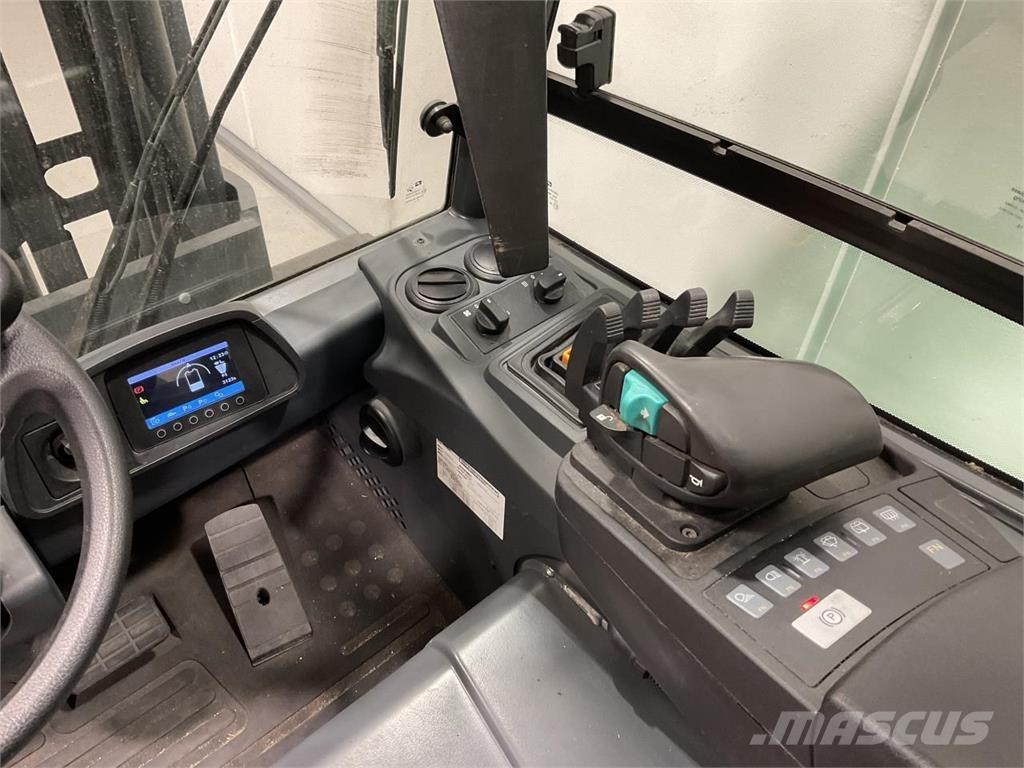 Mitsubishi FB40S-2 Električni viličari