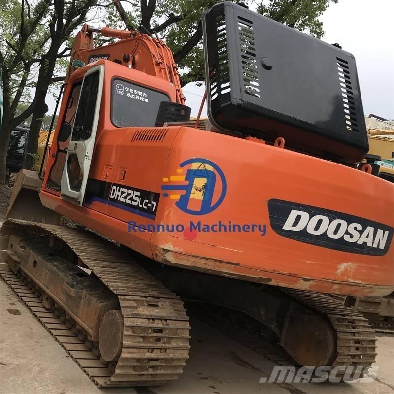 Doosan DH225LC-7 Bageri gusjeničari