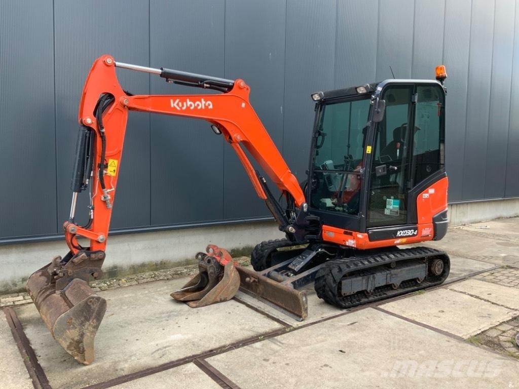 Kubota KX 030-4 Mini bageri <7t