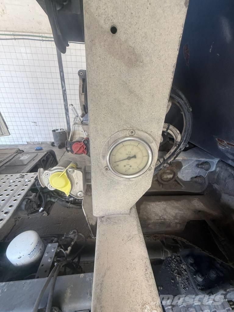 Fruehauf FST4FC, Kiper poluprikolice