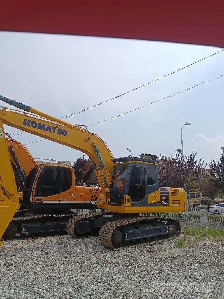 Komatsu PC 200 Bageri gusjeničari