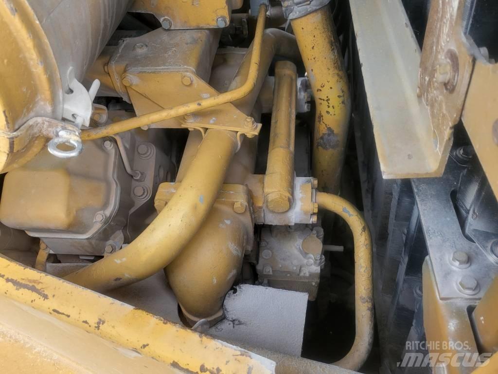 CAT D11N Buldožeri gusjeničari