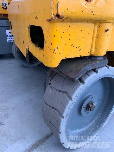 Haulotte Compact 10 Škaraste platforme