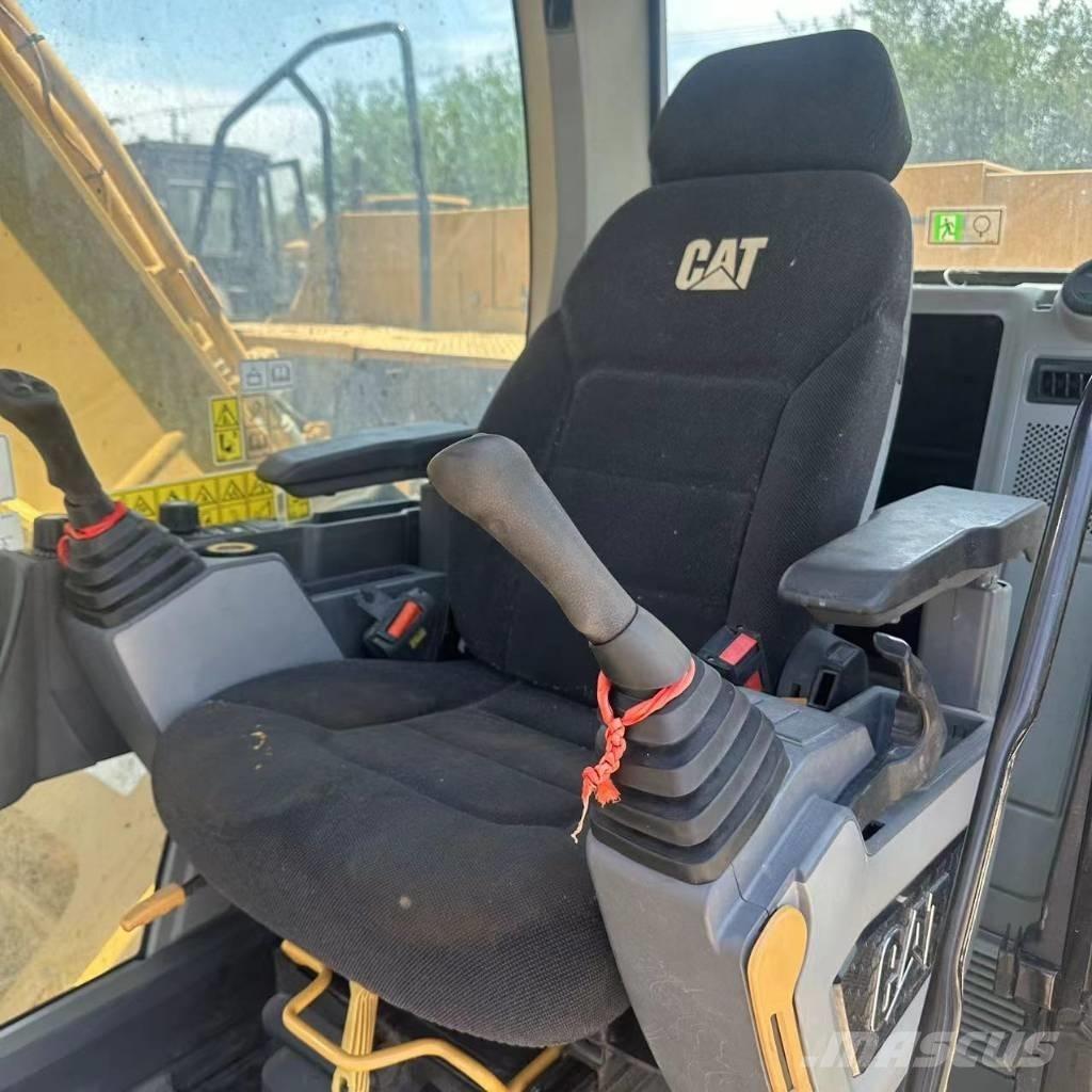 CAT 330 Bageri gusjeničari