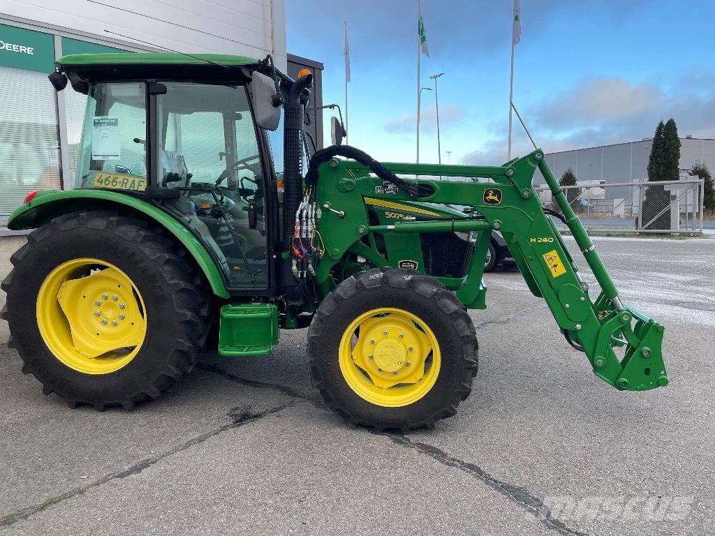 John Deere 5075 E Traktori