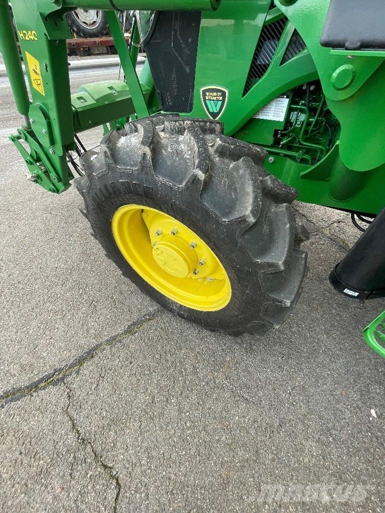 John Deere 5075 E Traktori