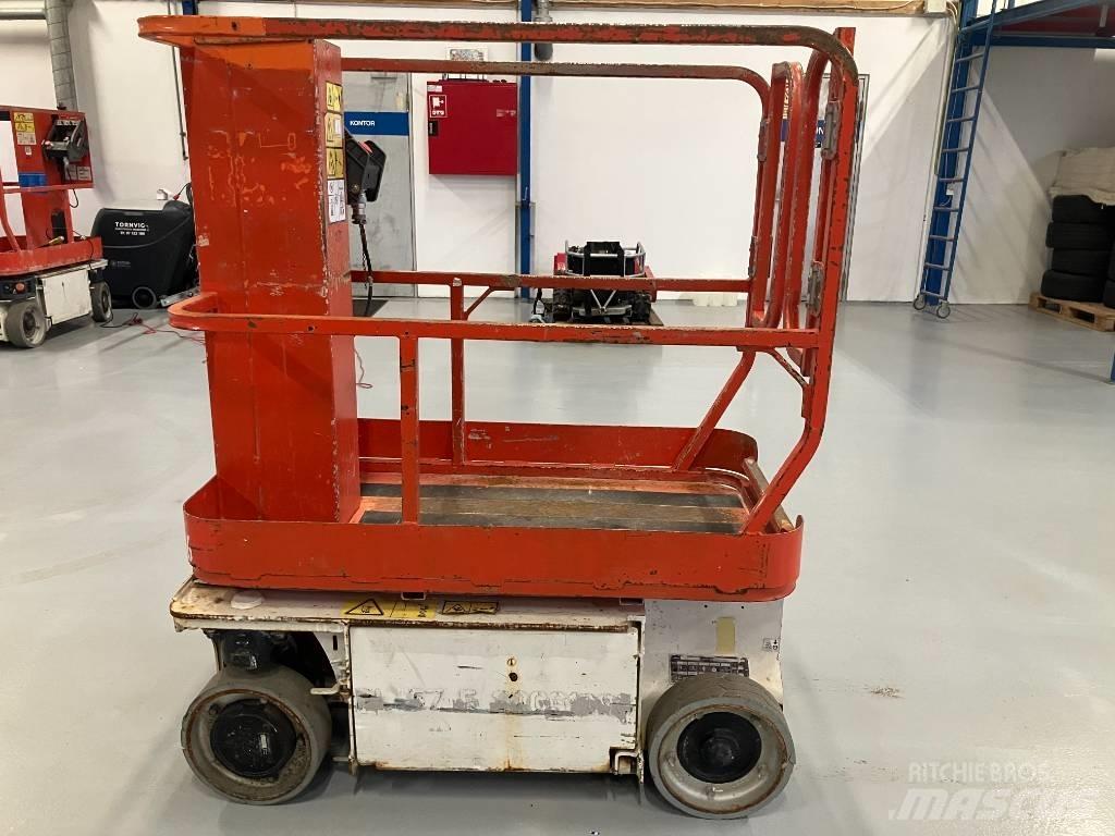 JLG 1230 ES Vertikalne radne podizne platforme