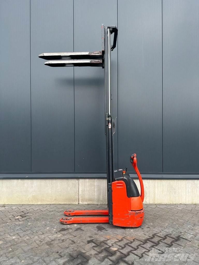 Linde L12 Ručni električni viličar
