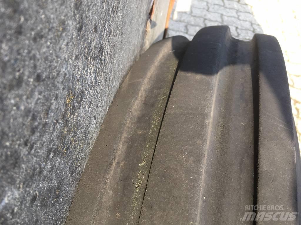 BKT 7.50 R 16 + velg Gume, kotači i naplatci