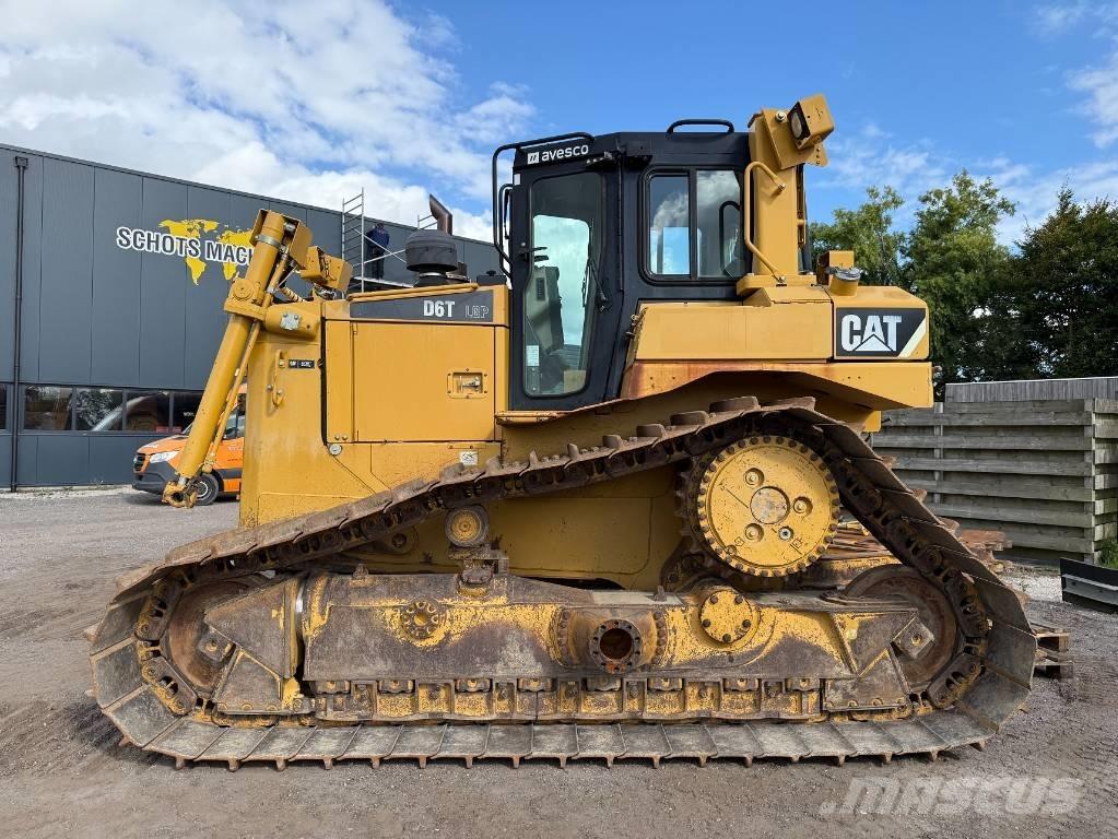CAT D 6 T LGP Buldožeri gusjeničari