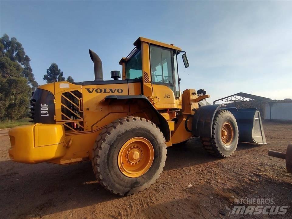Volvo L90F Utovarivači na kotačima