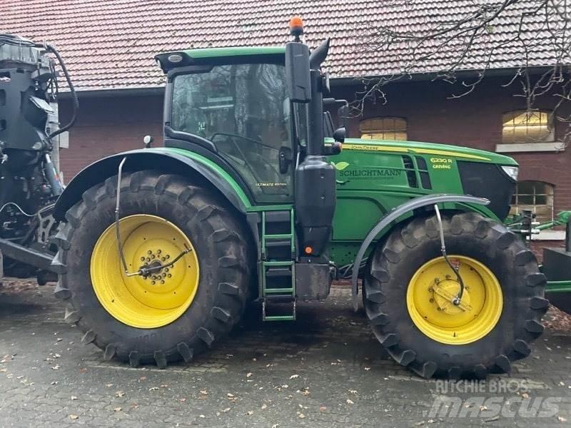 John Deere 6230R Traktori