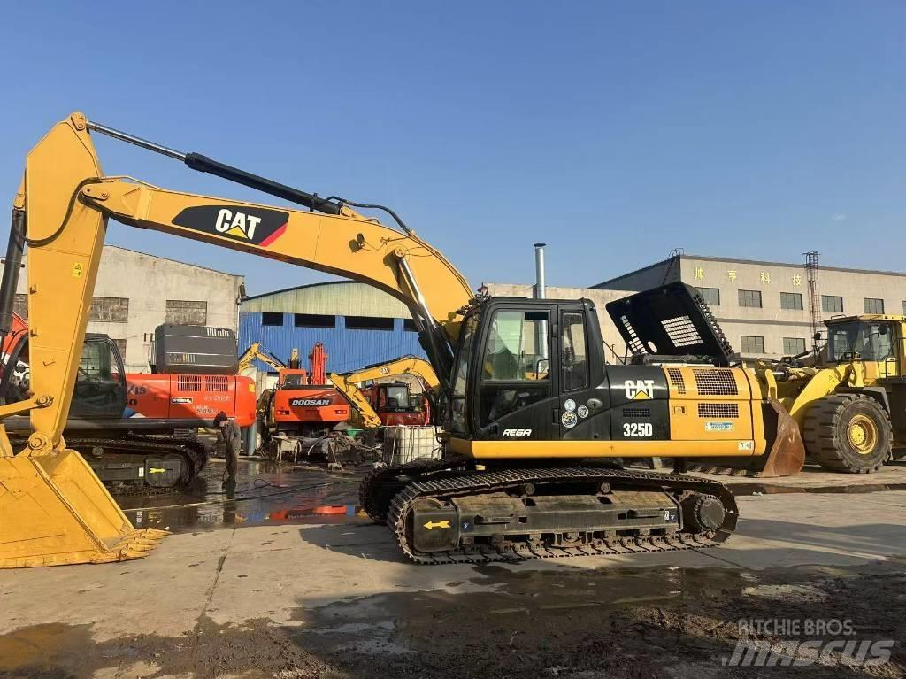 CAT 325 D L Bageri gusjeničari