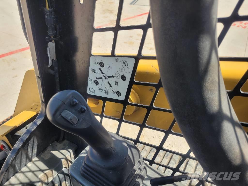 CAT 259 D3 Skid steer mini utovarivači