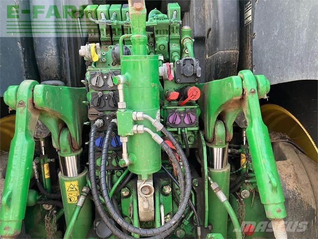 John Deere 6250 r Traktori