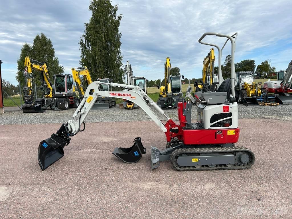 Takeuchi TB210R Mini bageri <7t