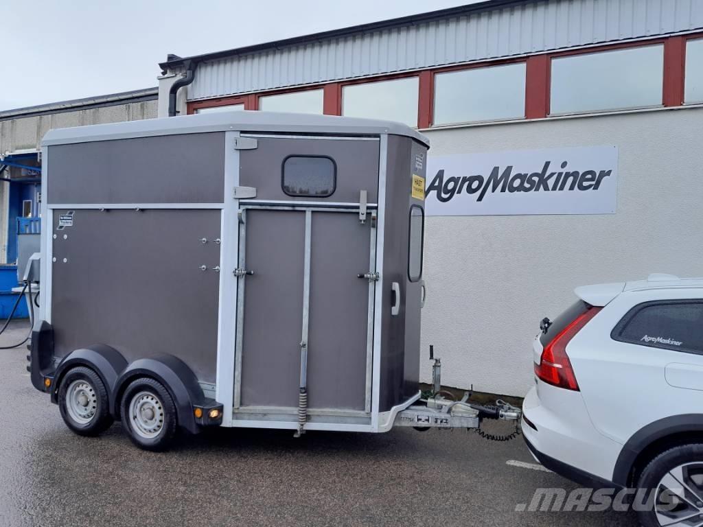 Ifor Williams HB 506 Prikolice za prijevoz stoke