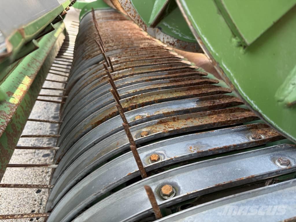 Krone E-FL 3001 Strojevi za krmu na vlastiti pogon