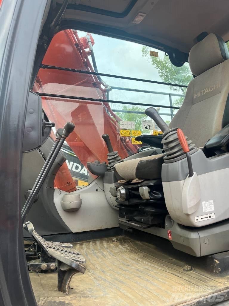 Hitachi 130 Bageri gusjeničari