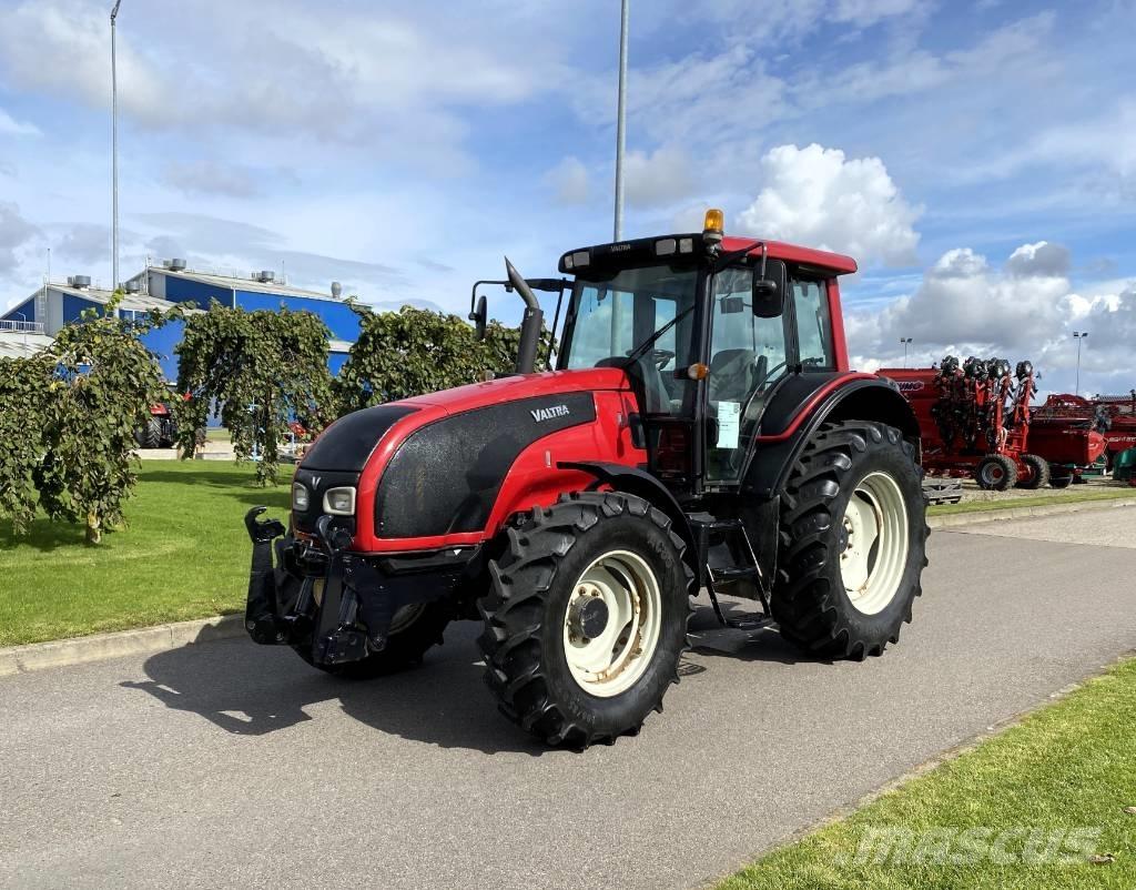 Valtra T 131 Traktori