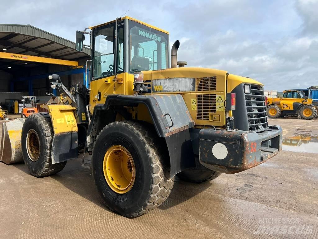 Komatsu WA 250-5H Utovarivači na kotačima
