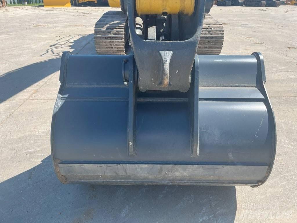 Komatsu PC 210 LC-11 Bageri gusjeničari