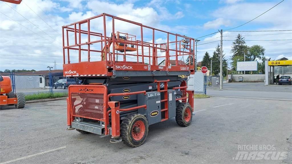 SkyJack 8841RT Škaraste platforme