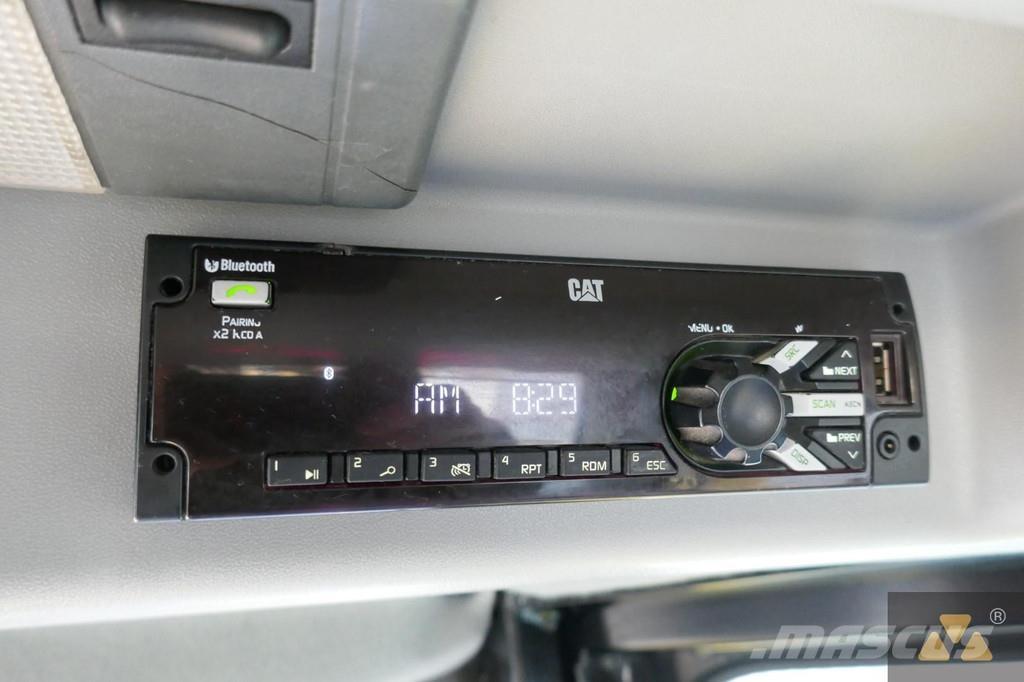 CAT D8T Buldožeri gusjeničari