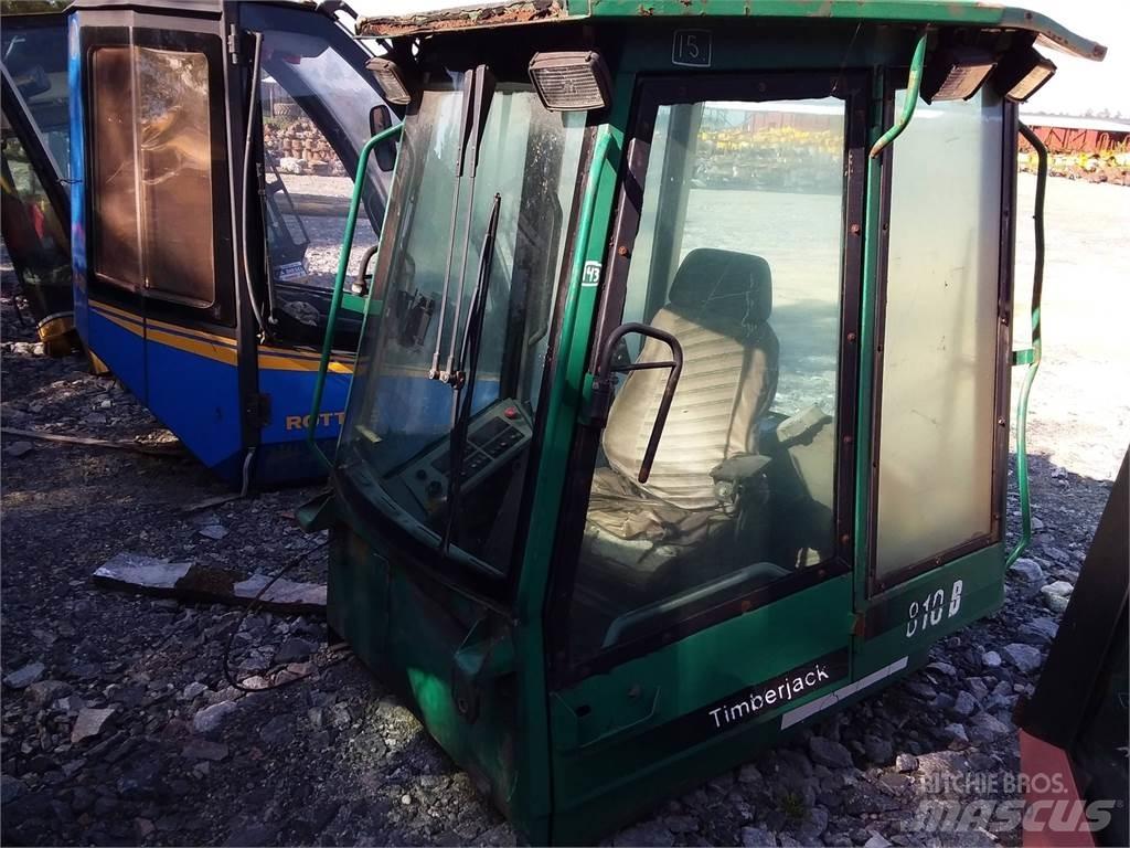 Timberjack 810B Kabine i unutrašnjost