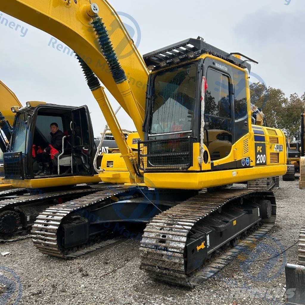 Komatsu PC200-8 Bageri gusjeničari