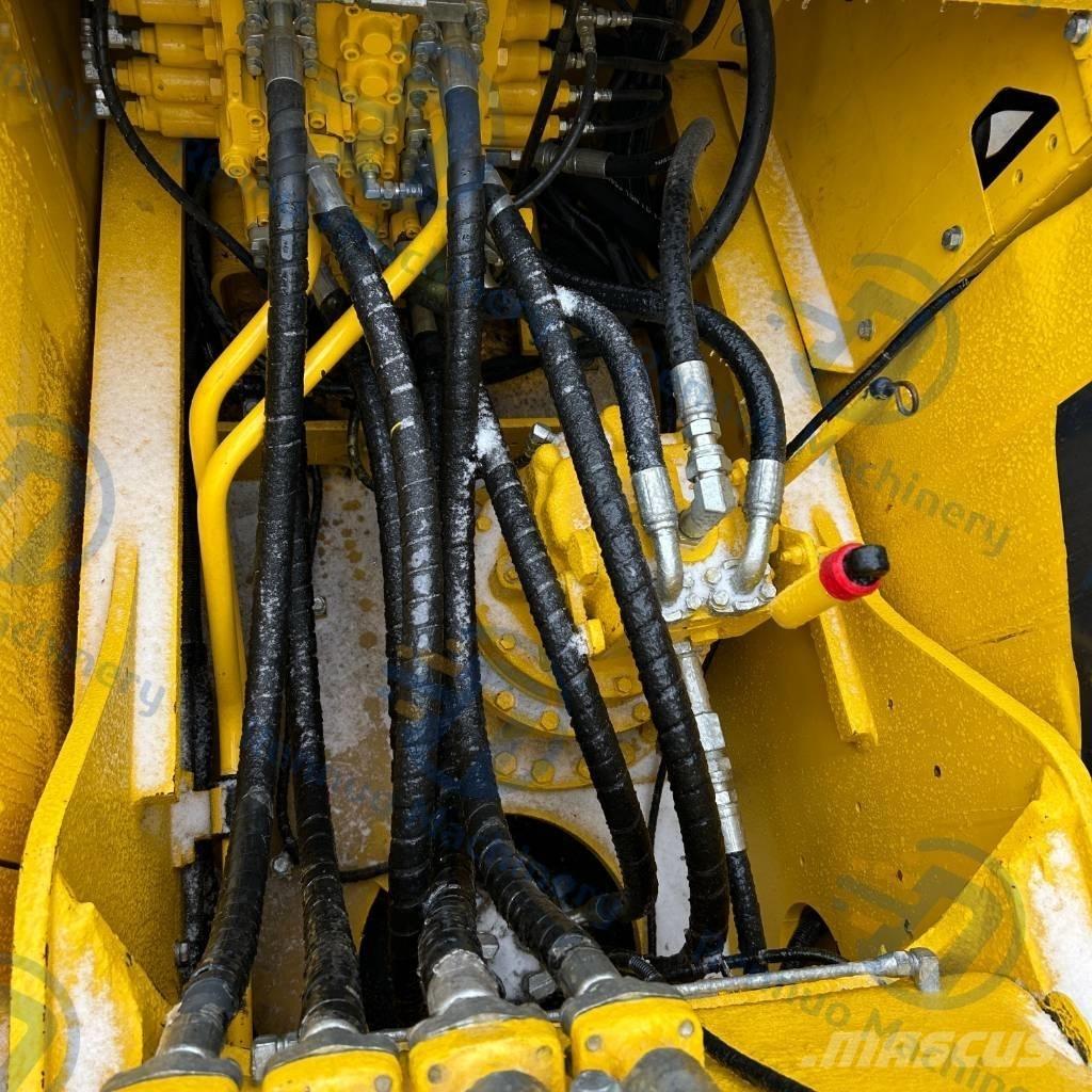 Komatsu PC200-8 Bageri gusjeničari