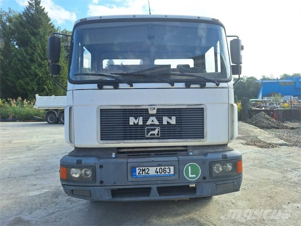 MAN 26.403 6X2 Kamioni-šasije