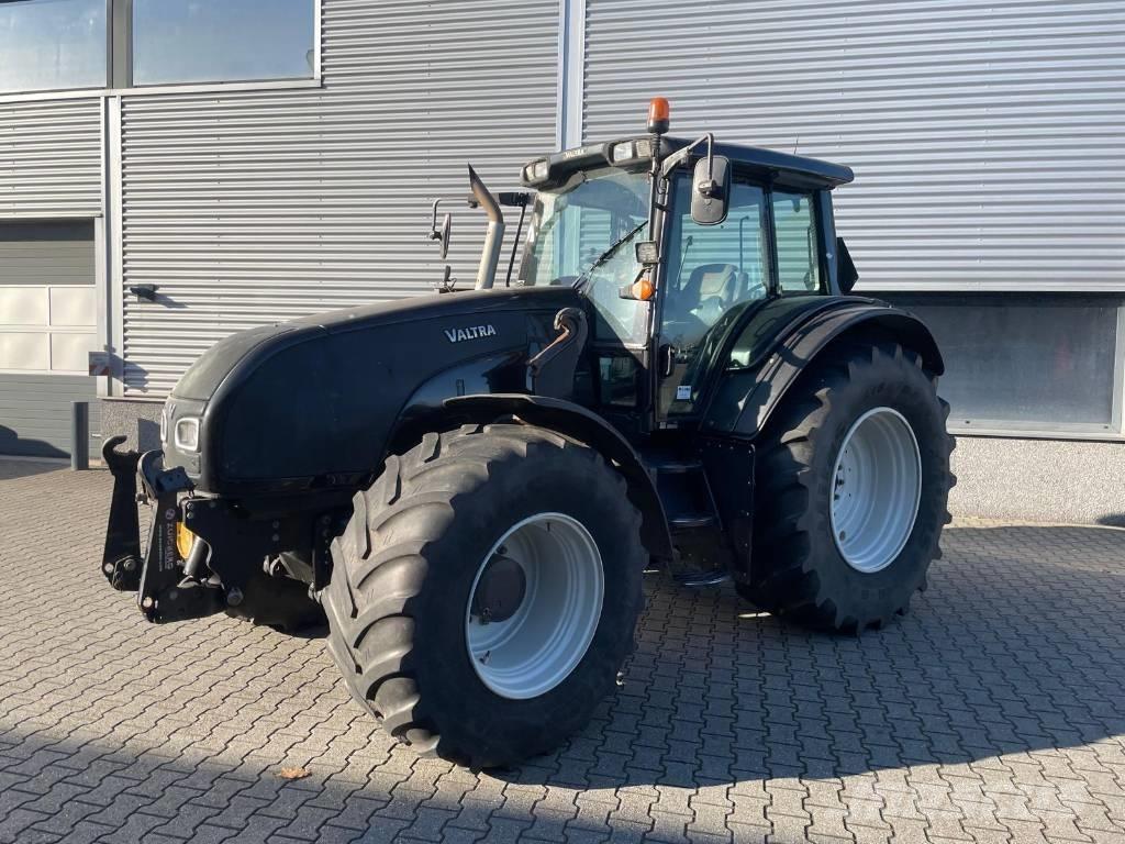 Valtra T151 tractor Traktori