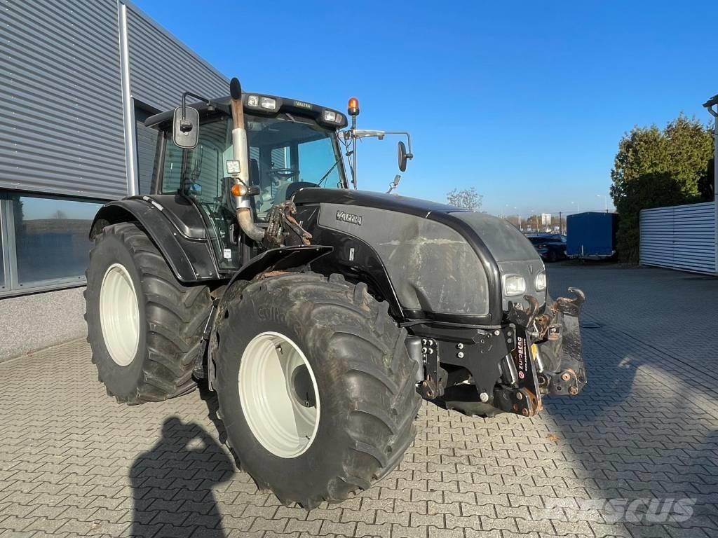 Valtra T151 tractor Traktori