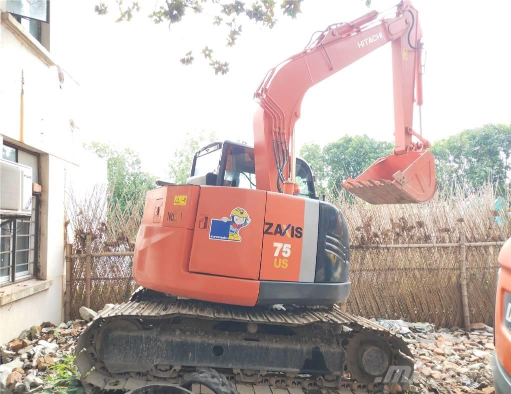 Hitachi ZX75US-3 Midi bageri 7t – 12t
