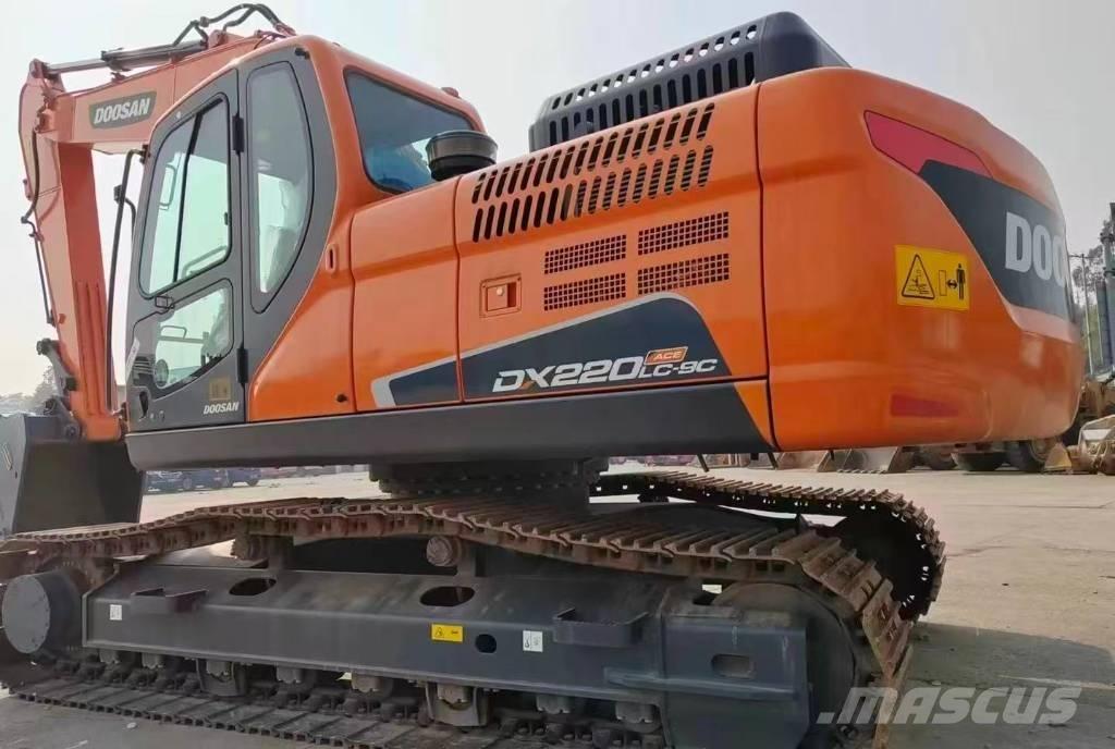 Doosan DX 220 Bageri gusjeničari