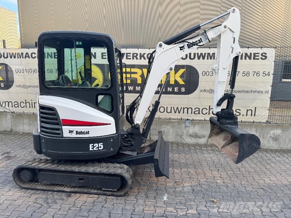 Bobcat E25 Mini bageri <7t