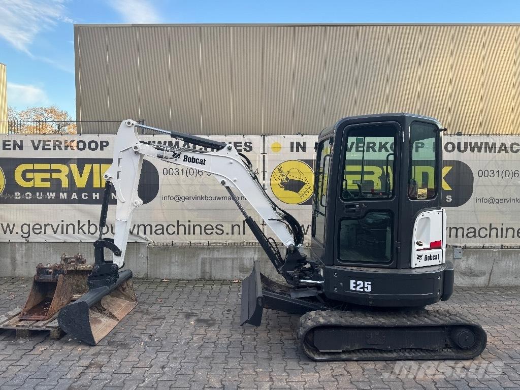 Bobcat E25 Mini bageri <7t