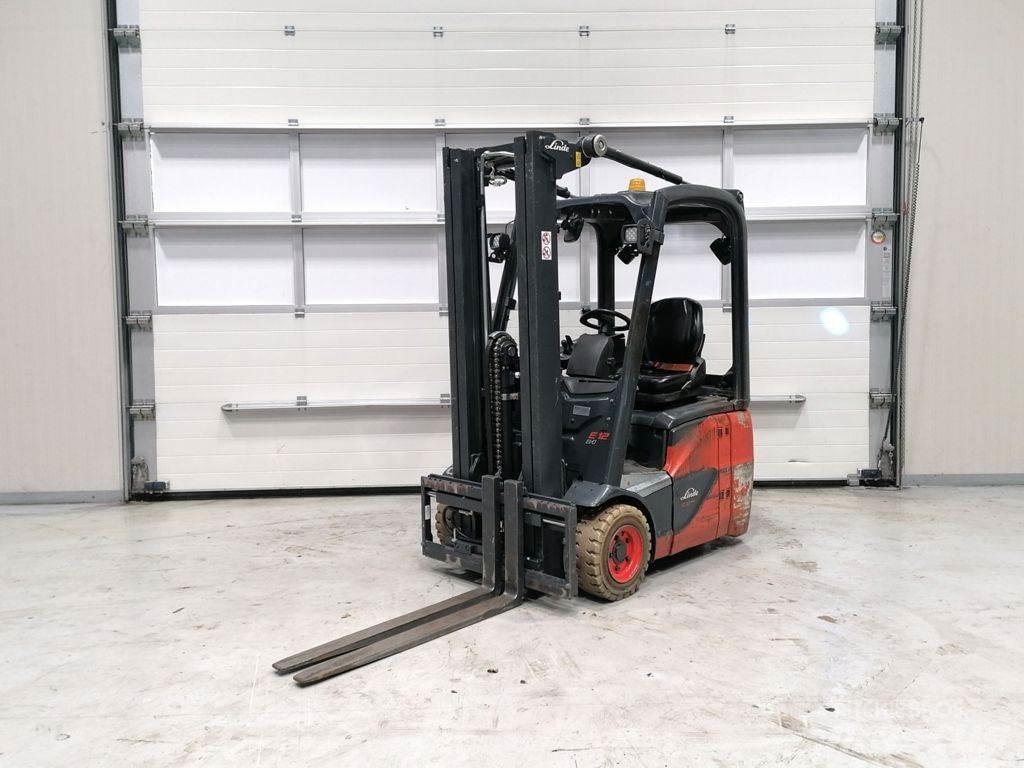 Linde E12-02 Električni viličari