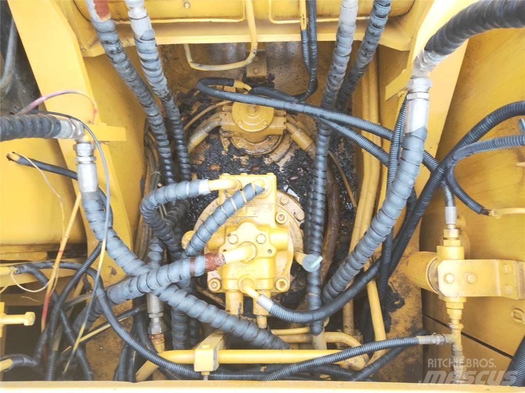CAT 320B Bageri gusjeničari