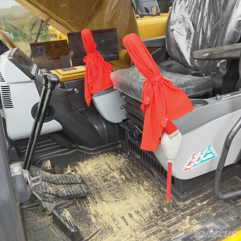 Komatsu PC200-8 Bageri gusjeničari