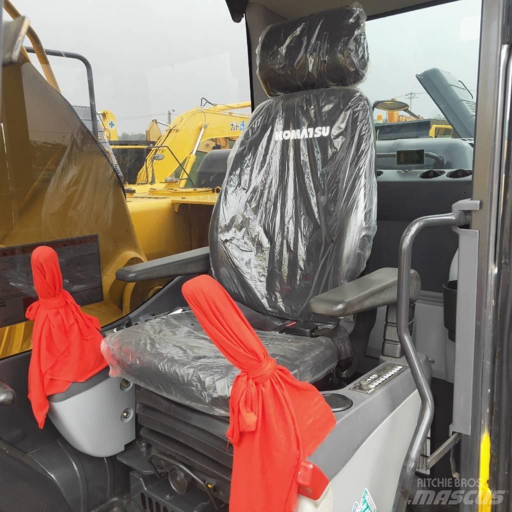 Komatsu PC200-8 Bageri gusjeničari