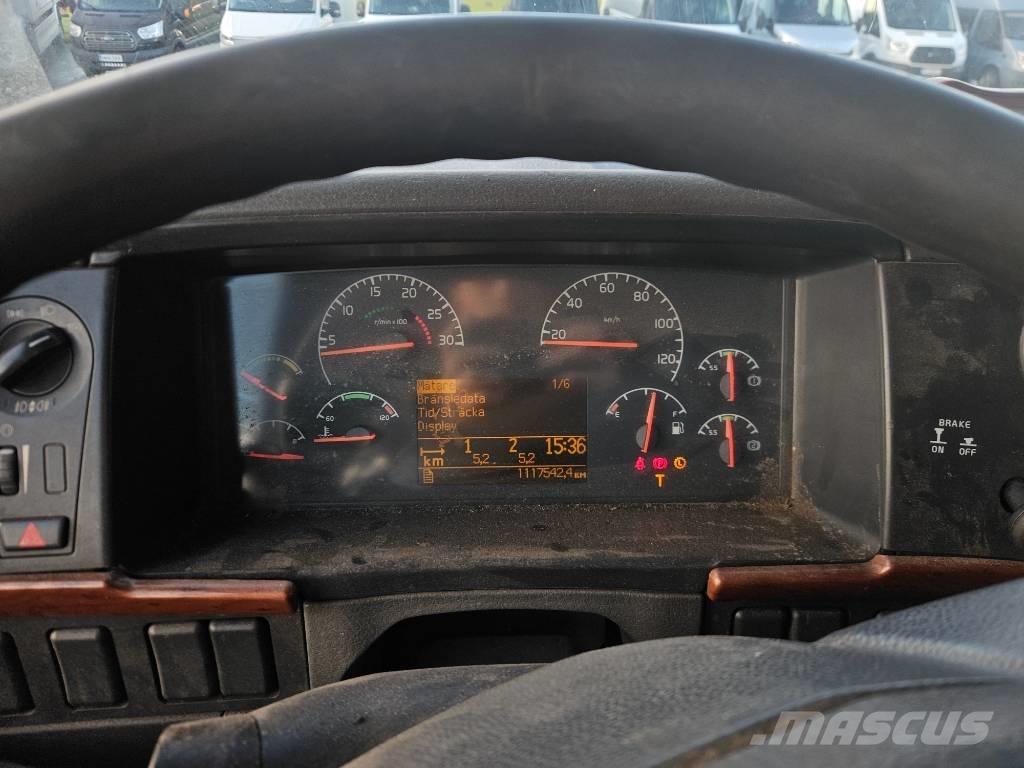 Volvo FH12 8x4 Kamioni za prijevoz šumskih strojeva